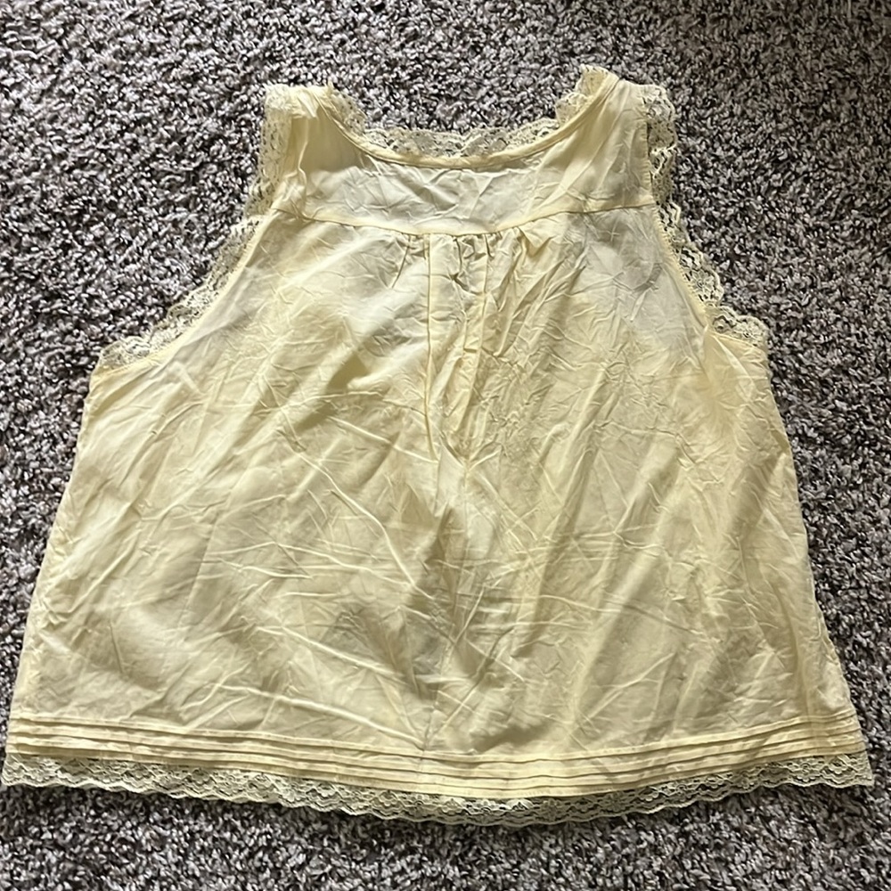 Butter yellow lace tank, S - Picture 6 of 6